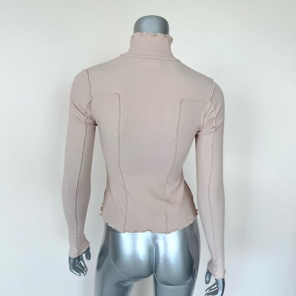 NEW!!! Reformation women turtleneck top size XS - Picture 3 of 7